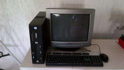 Excellent working Mecer x102 with 17" Monitor