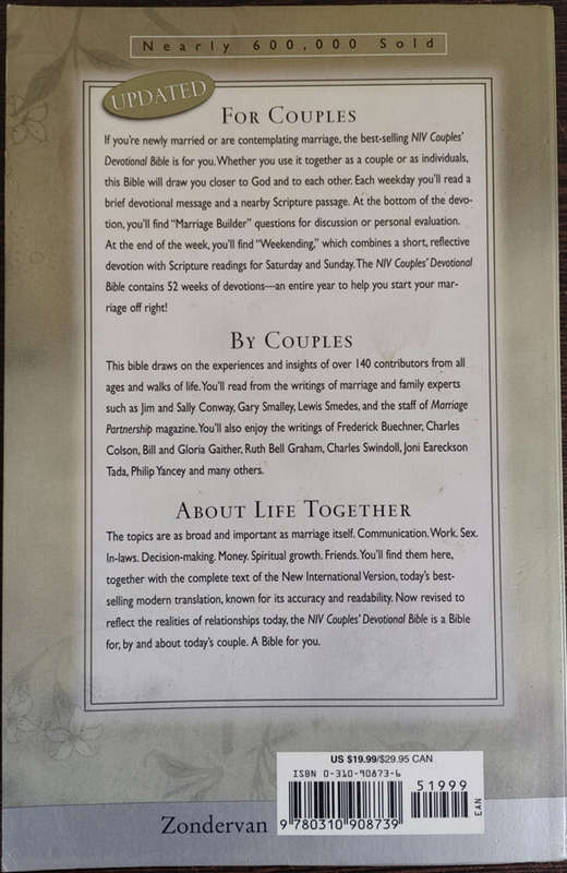 Couple`s Devotional Bible: For Engaged and Newly Married Couples - SOFT COVER