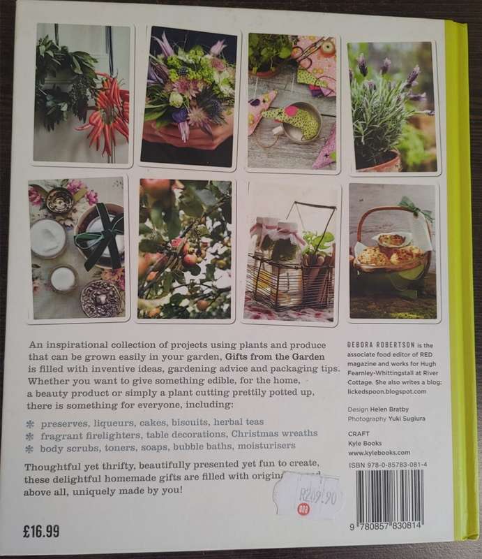 Gifts From the Garden: 100 Gorgeous Homegrown Present by Debora Robertson - HAED COVER