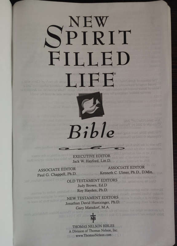 New Spirit Filled Life Bible: New King James Version - SOFT COVER