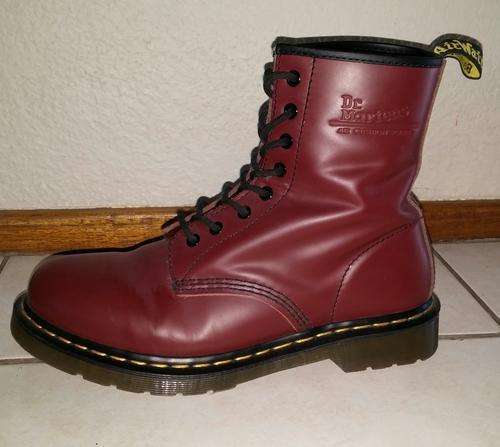 Dr Martens Cherry Size 8