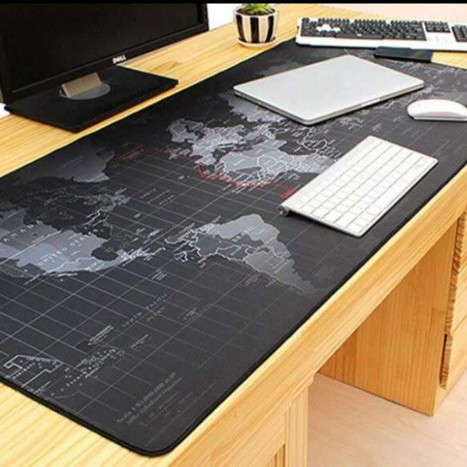 Pro Gaming World Map Mouse Pad - Black Edges