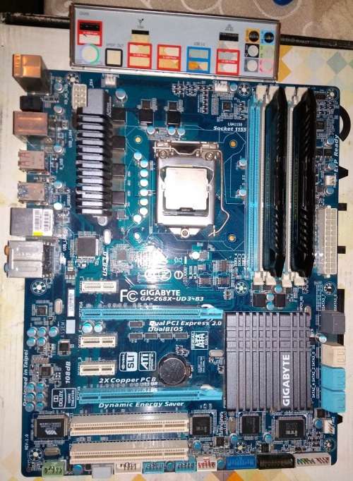 i5 2500k / Gigabyte Z68X UD3 B3 / 8Gb Vengeance Pro 1866Mhz