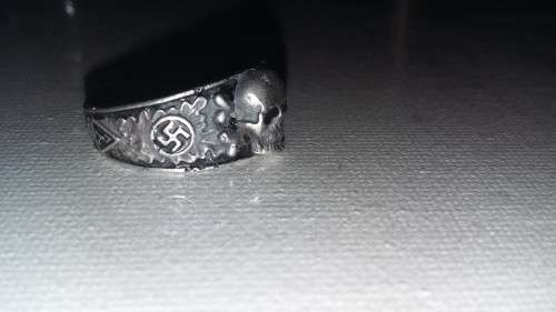 ww2 GERMAN SKULL RING WITH MARKINGS