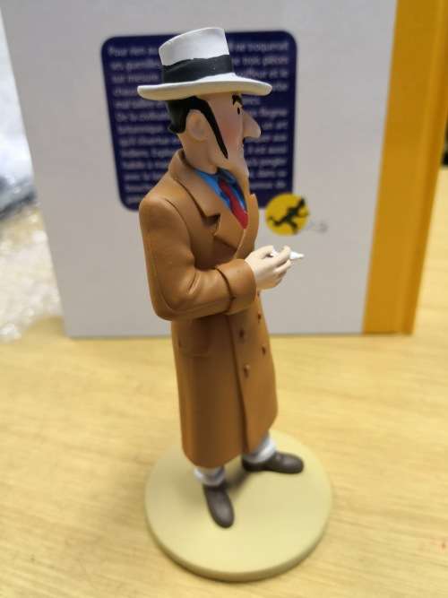 Tintin and the Broken Ear - Ramon Bada from page 13
