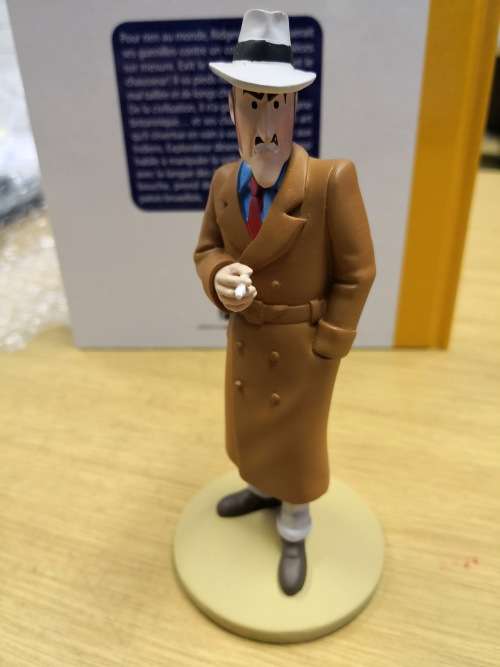 Tintin and the Broken Ear - Ramon Bada from page 13