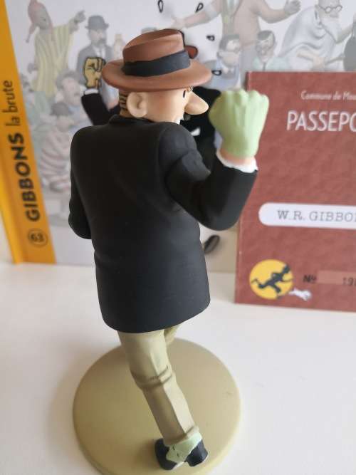 Tintin - The Blue Lotus - Gibbons - the brute - from page 7
