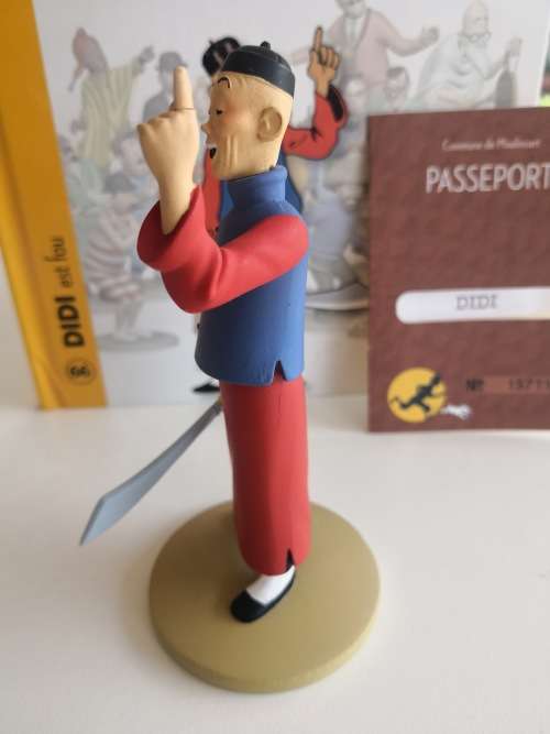 Tintin - The Blue Lotus - Didi - the crazy - from page 13