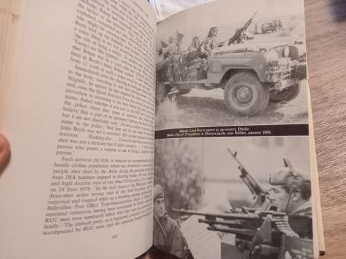 Who Dares Wins. The story of the SAS 1950 -1980. Tony Geraghty