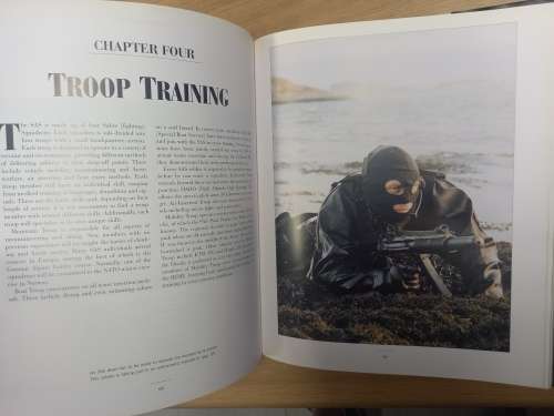 SAS - The Illustrated History - Barry Davies BEM