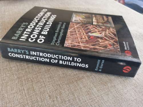 Barry`s Introduction to Construction of Buildings - Stephen Emmitt and Christopher Gorse