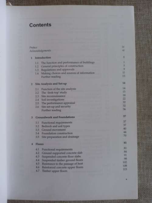 Barry`s Introduction to Construction of Buildings - Stephen Emmitt and Christopher Gorse