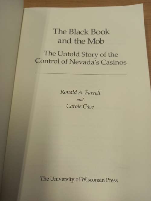 The Black Book and the Mob - Nevadas Casinos -
