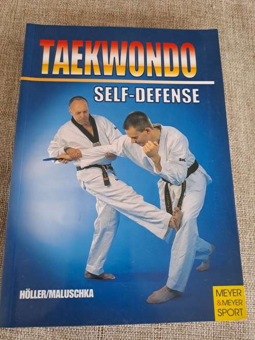 Taekwondo self defense - Holler / Maluschka