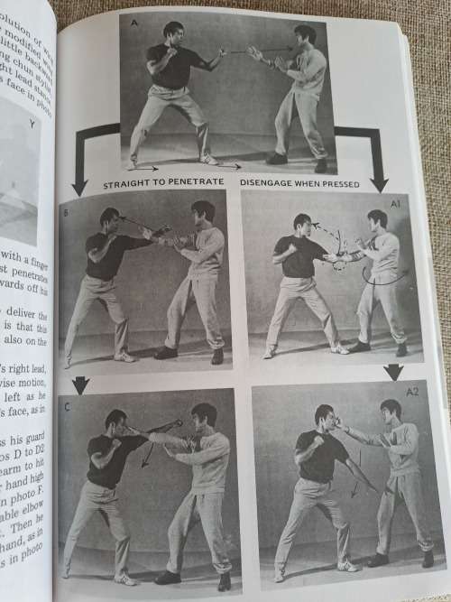 Bruce Lee`s Fighting Method - skill in techniques - Bruce Lee and M Uyehara