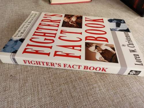 Fighters Fact Book - Loren W Christensen
