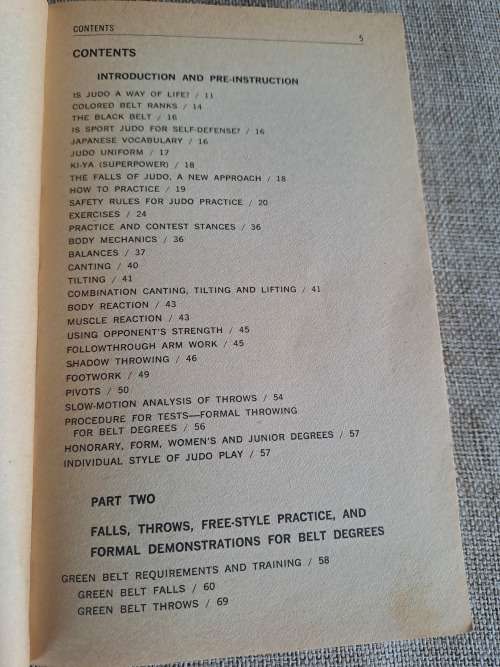 Bruce Tegners Complete Book of Judo