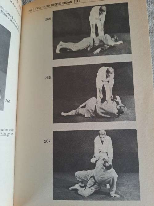 Bruce Tegners Complete Book of Judo