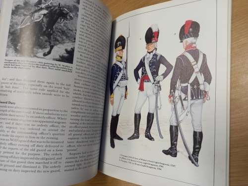 Wellington`s Light Cavalry - Osprey Men-At-Arms Series #126