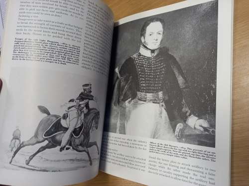 Wellington`s Light Cavalry - Osprey Men-At-Arms Series #126