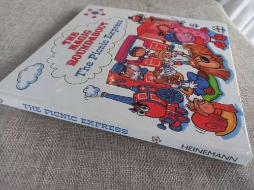 The Magic Roundabout - The picnic express - lift the flap book