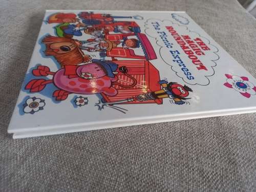 The Magic Roundabout - The picnic express - lift the flap book