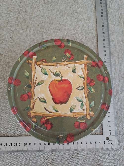 Biscuit Tin - Older - apple