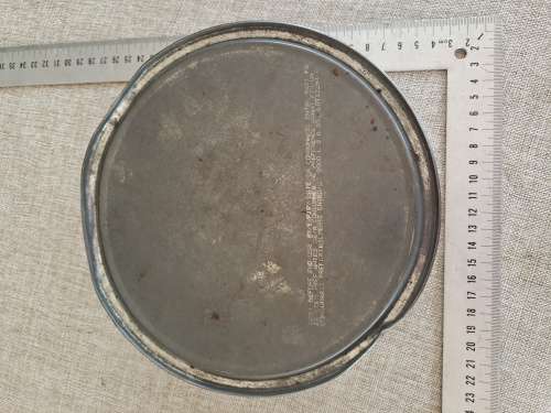 Biscuit Tin - Older - apple