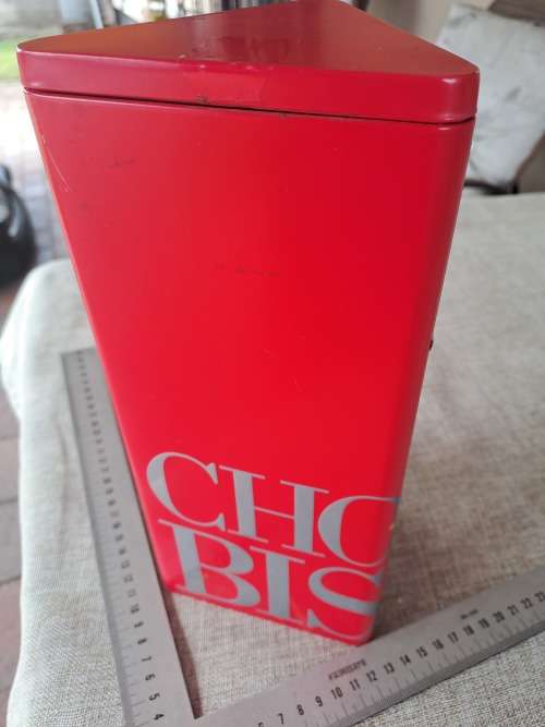 Shortbread biscuit tin - red - triangle