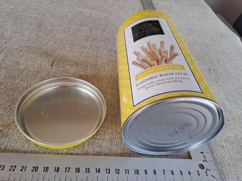 Biscuits tin - delicious yellow