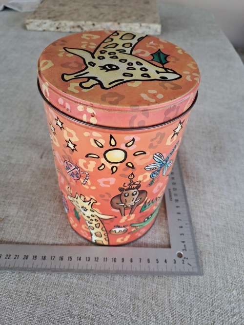 Biscuits tin - long - orange - animals