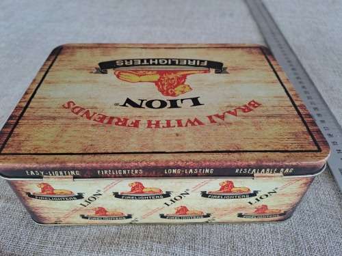 Lion match firelighters - braai with friends tin