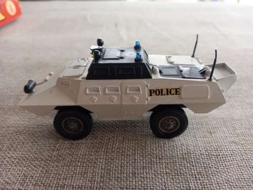 Police Commando X M 705- Solido