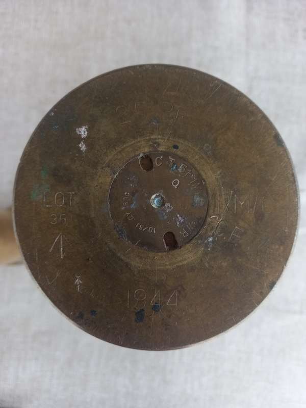Artillery Shell - WW II 25 Pounder Field Gun (88 x 292mmR) cartridge case.