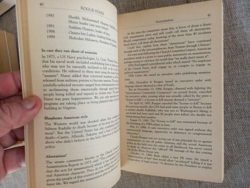 Rogue State: A Guide to the World`s Only Superpower - William Blum