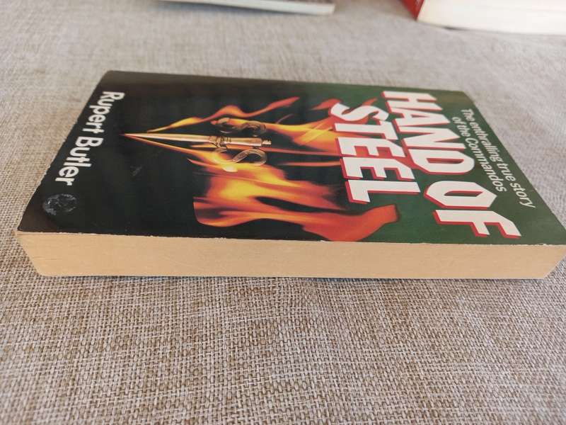HAND OF STEEL - The Story of the Commandos. - Rupert Butler