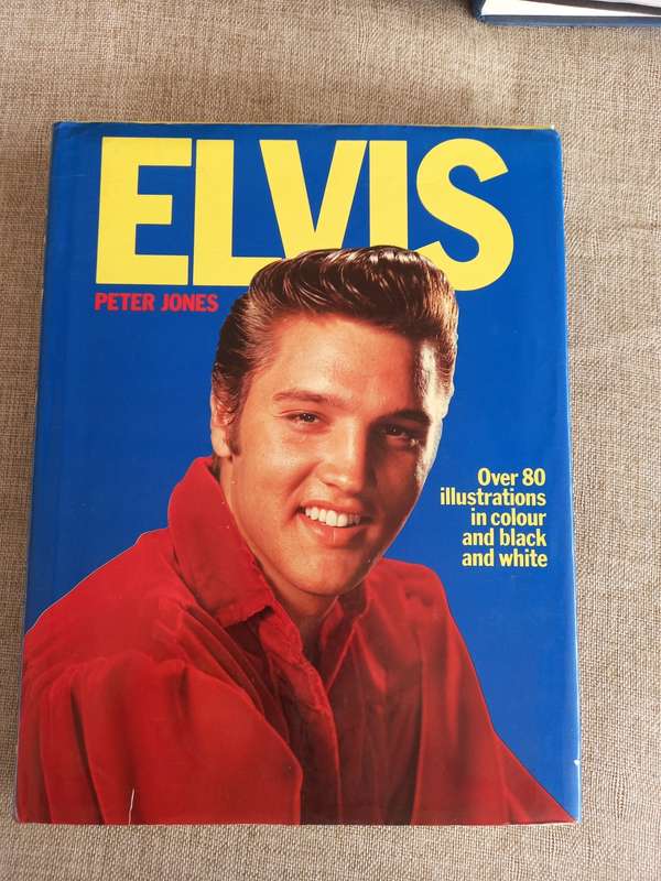 Elvis.  - Peter Jones. over 80 illustrations in colour and black and white
