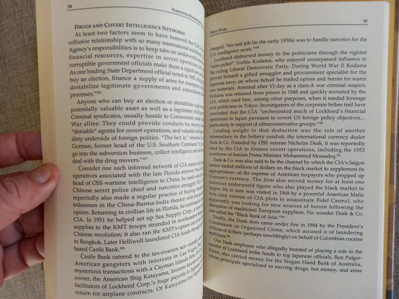 Drug Wars: Corruption, Counterinsurgency and Covert Operations in the Third World - Jonathan Marshal
