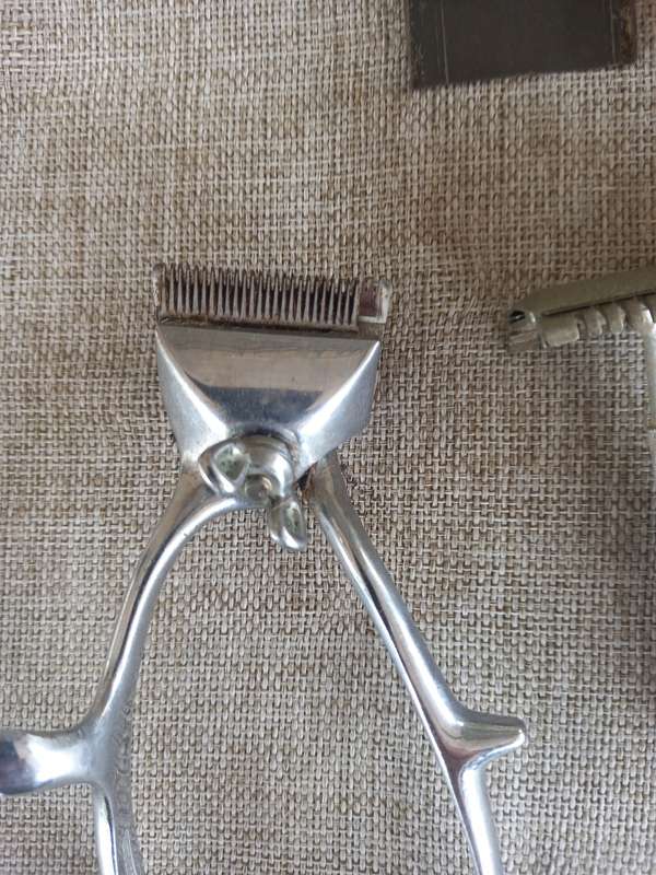 Vintage Burman clipper 1950s - made in England- all in 1 barber set