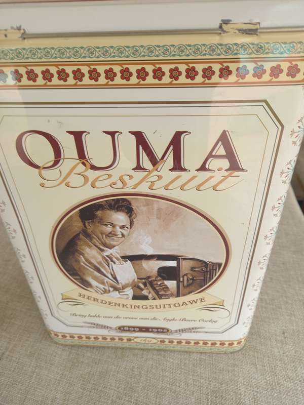 Ouma rusk 1kg tin 1899-1902 Commemorative edition