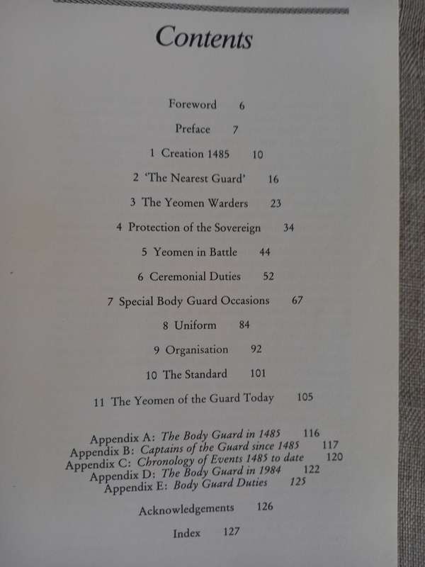 The Yeomen of the Guard: Five hundred years of service, 1485-1985 - Julian Paget