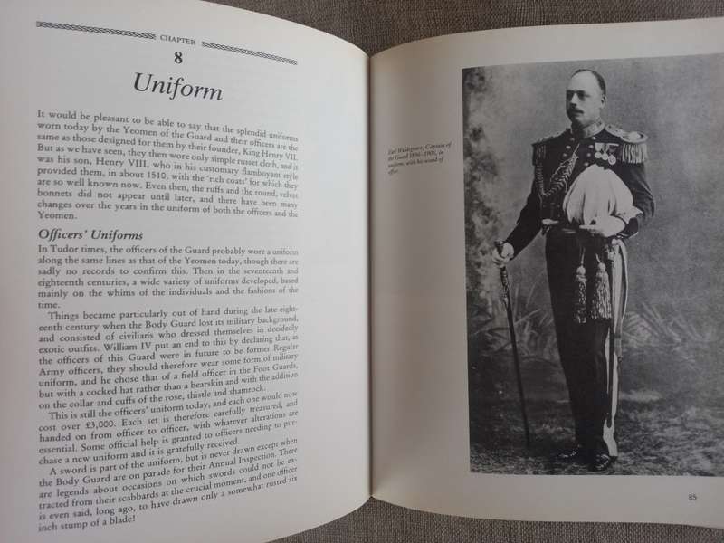 The Yeomen of the Guard: Five hundred years of service, 1485-1985 - Julian Paget