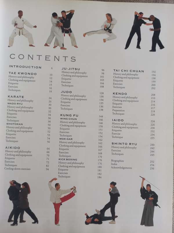 The Ultimate Book of Martial Arts- a step by step practical guide - Fay Goodman