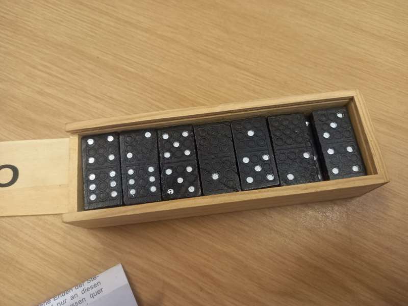 Dominoes - Domino - game set