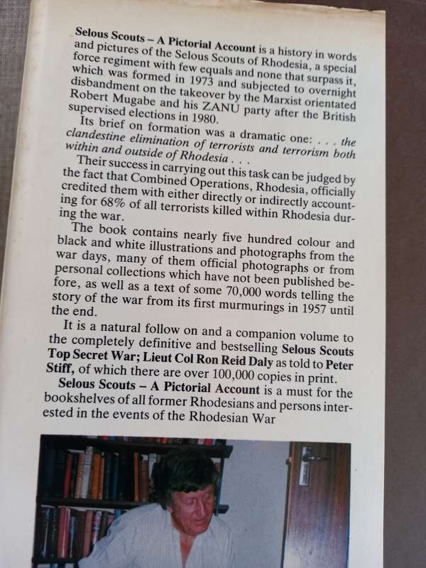 Selous Scouts - Rhodesian War - A pictorial Account - Peter Stiff