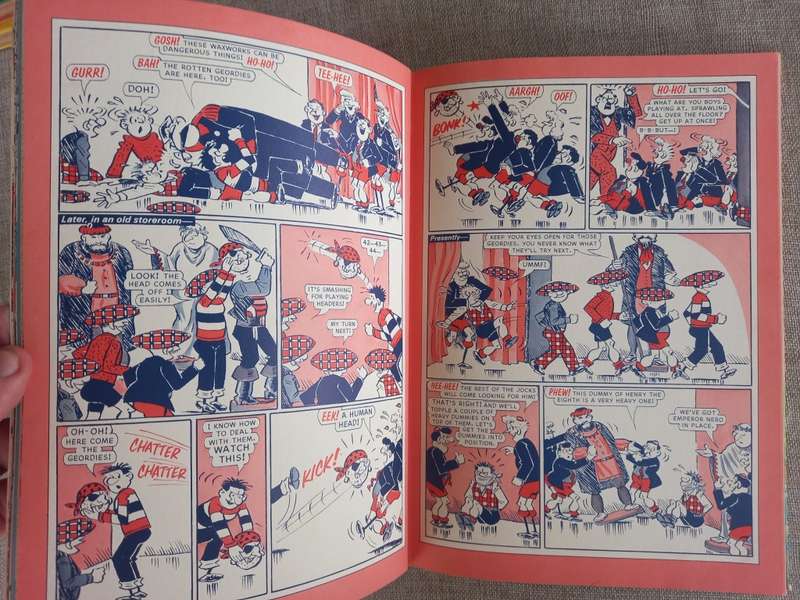 The Dandy Book Annual - 1982