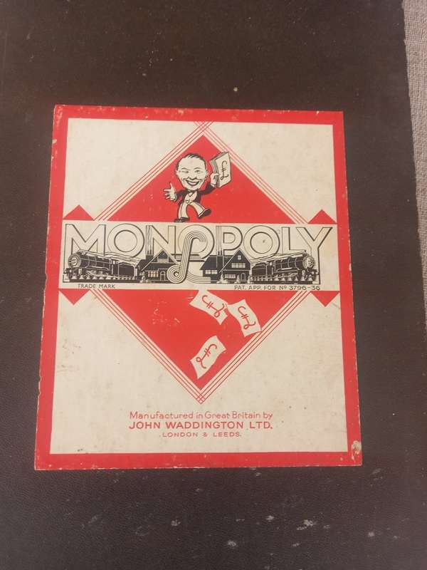 Vintage Monopoly - British - original board , rules , cards +/- 1936 (patent pending)