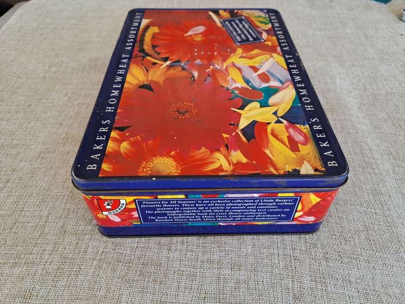 Bakers Homewheat Assortment Biscuit Collectors Tin