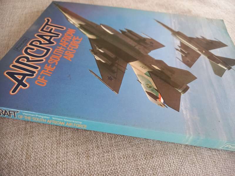 Aircraft of the South African Airforce - Herman Potgieter - Willem Steenkamp