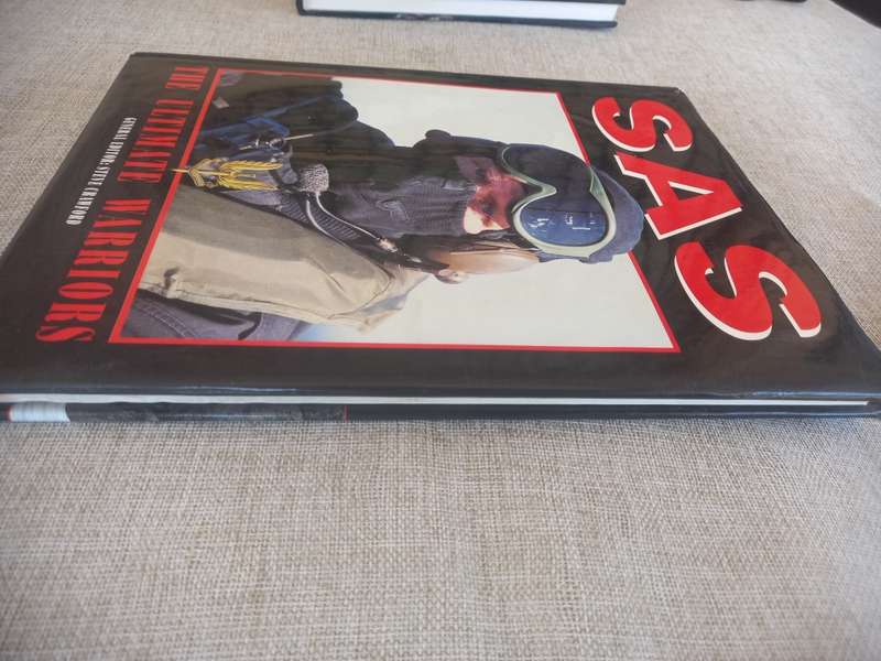 SAS: The Ultimate Warriors - edited by Steve Crawford